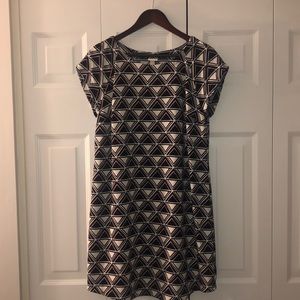 Patterned loose fitting dress